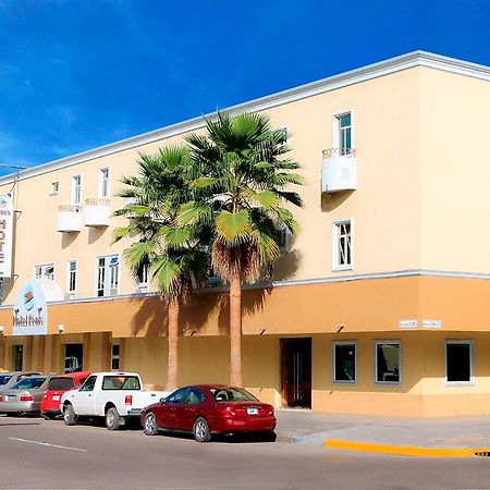 לוס מוצ'יס Hotel Fenix מראה חיצוני תמונה