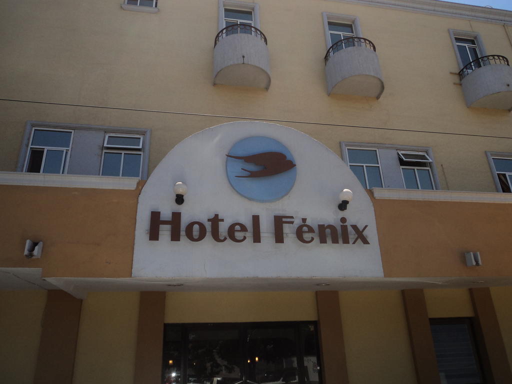 לוס מוצ'יס Hotel Fenix מראה חיצוני תמונה
